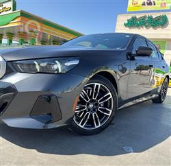 بی ئێم دەبڵیو سیریەس 5